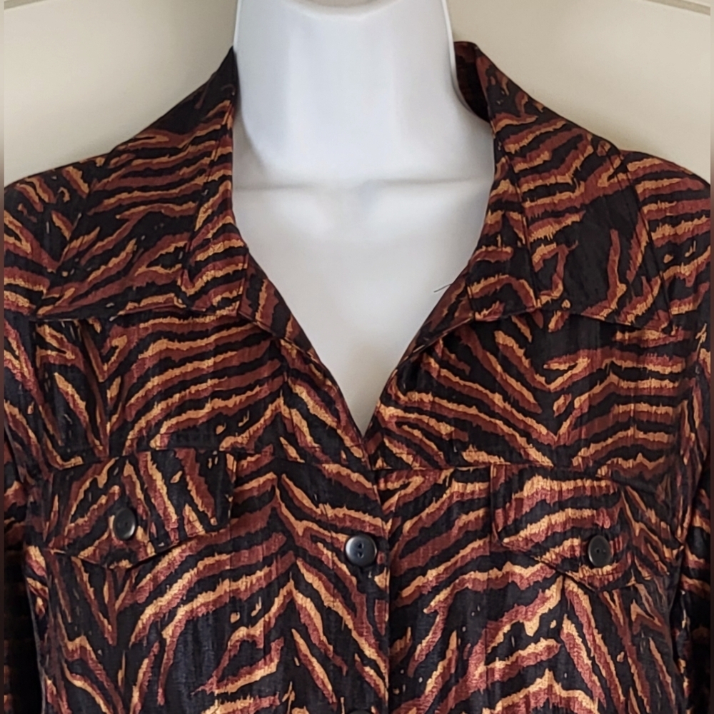 ERIN Metallic Brown & Black Tiger Print Button-up Blouse - Size 1X (NWT) - Picture 2 of 7